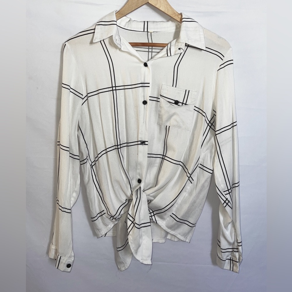 Lightweight women’s tie front blouse